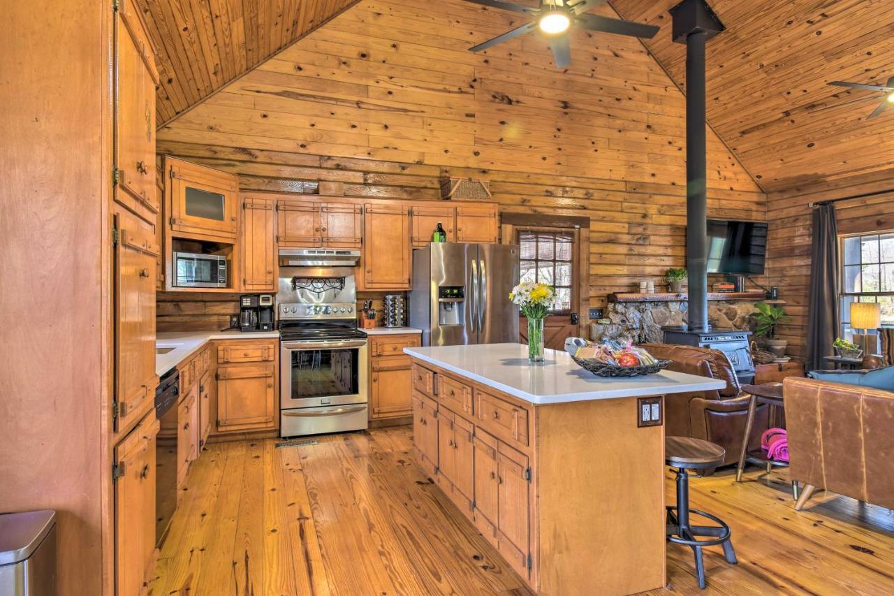 Luxury Pearcy Cabin With 5 Private Acres And Hot Tub! 외부 사진