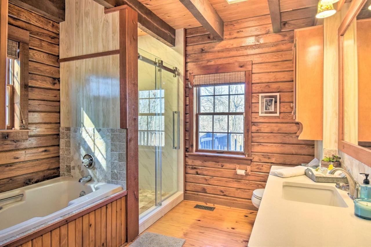 Luxury Pearcy Cabin With 5 Private Acres And Hot Tub! 외부 사진