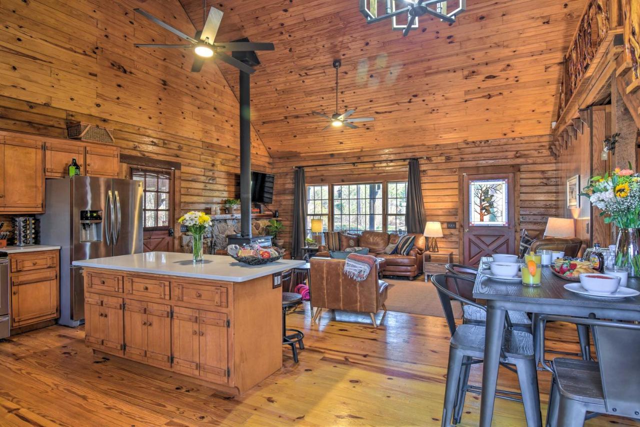Luxury Pearcy Cabin With 5 Private Acres And Hot Tub! 외부 사진