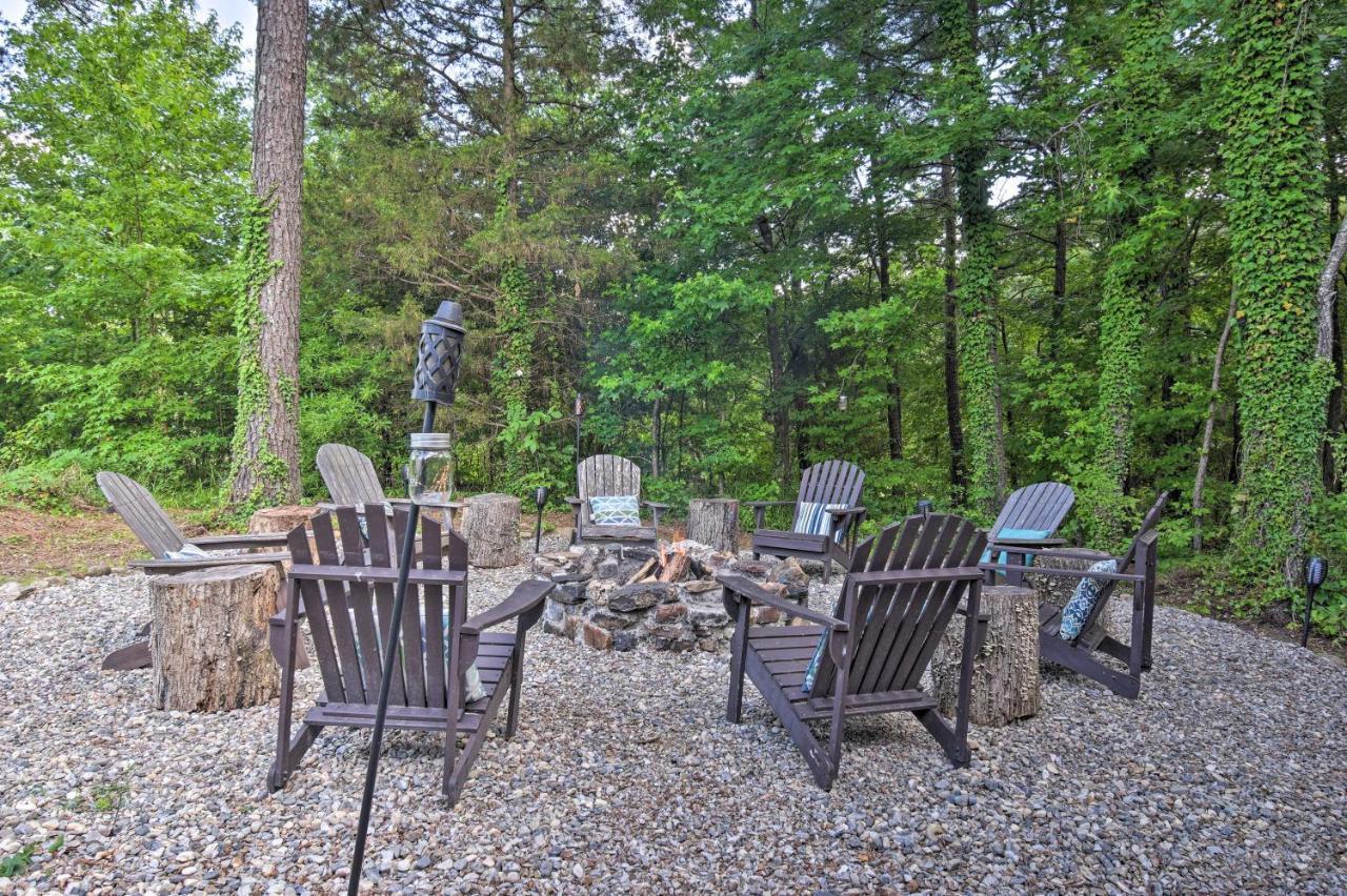Luxury Pearcy Cabin With 5 Private Acres And Hot Tub! 외부 사진